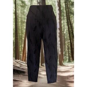 Whisper Active Women's Motion Legging  Black Camo Leggings Size L NWT